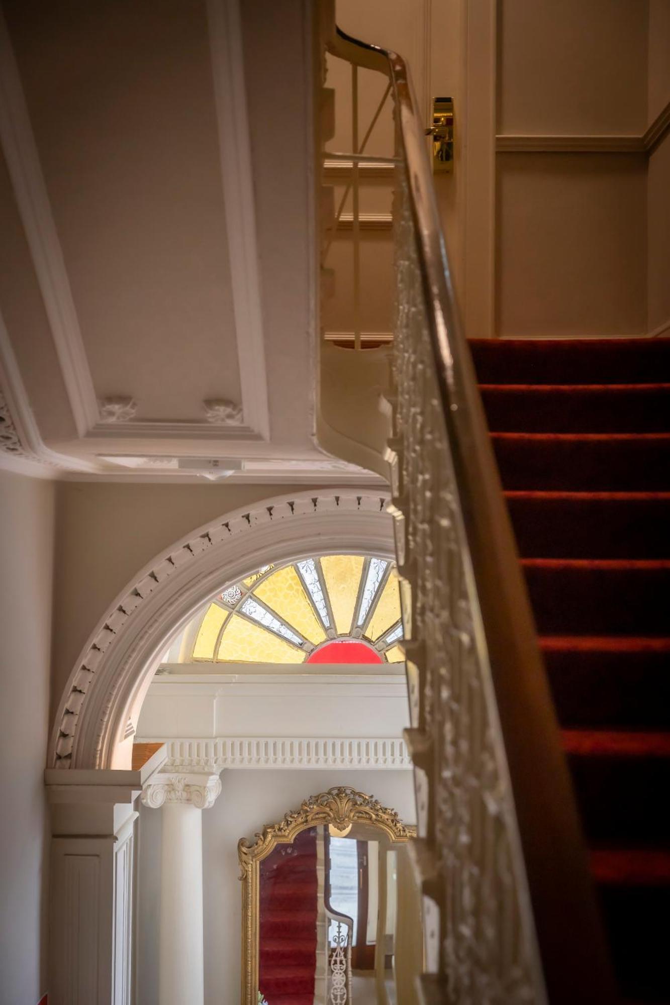 Albany House Hotel Dublin Ngoại thất bức ảnh